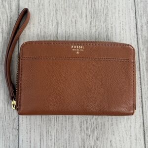 Fossil Tan Leather Wristlet
